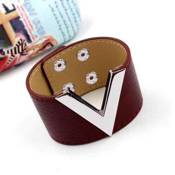 The Big V Leather Bracelet